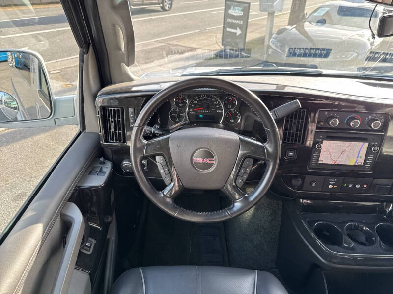2017 GMC Savana 2500
