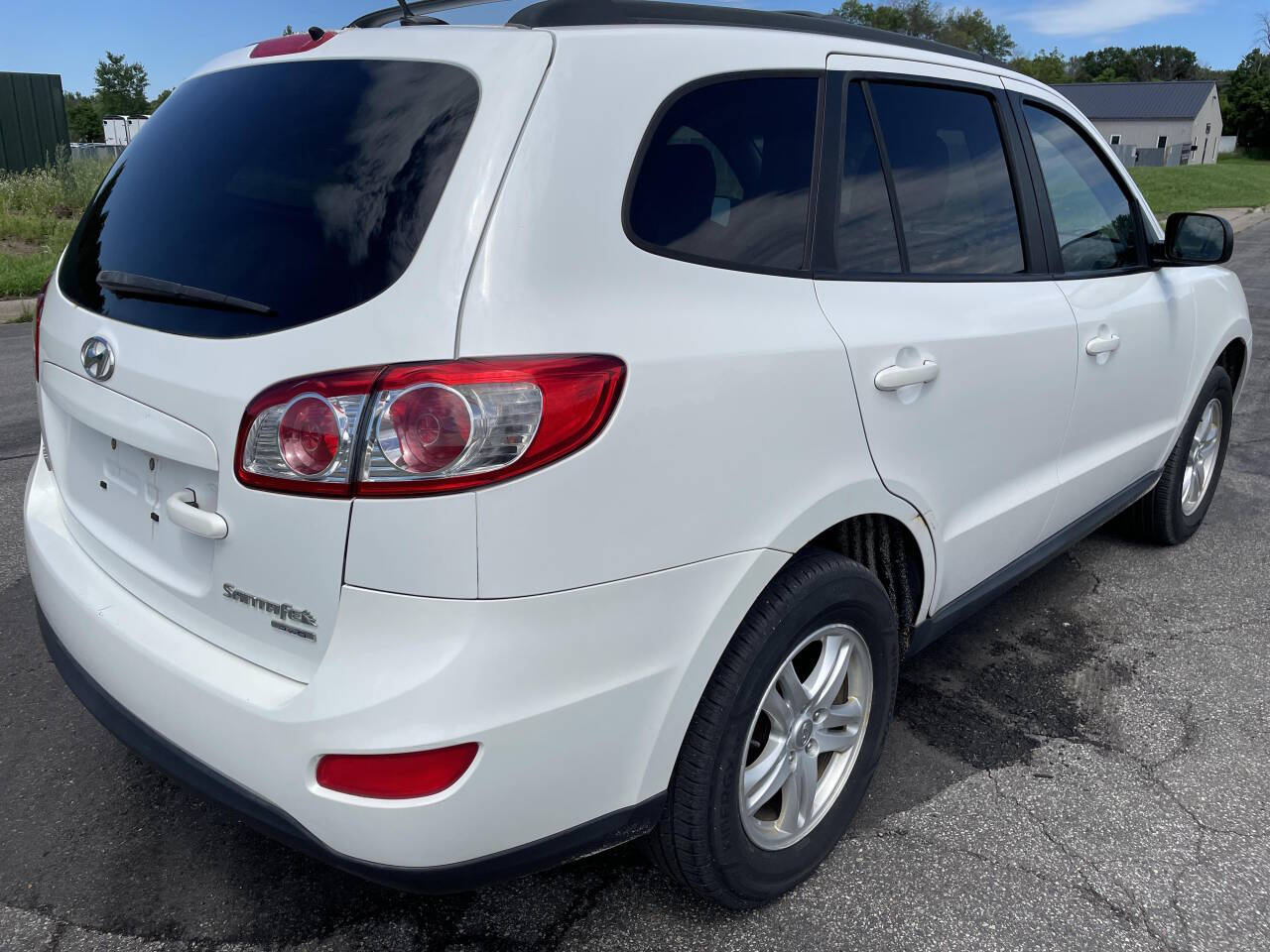 2010 Hyundai SANTA FE for sale at Twin Cities Auctions in Elk River, MN