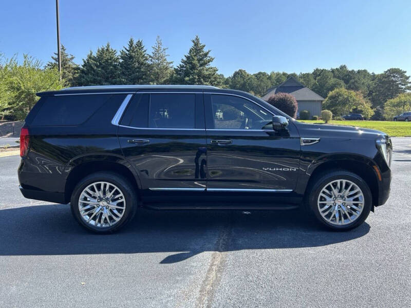 2025 GMC Yukon Elevation