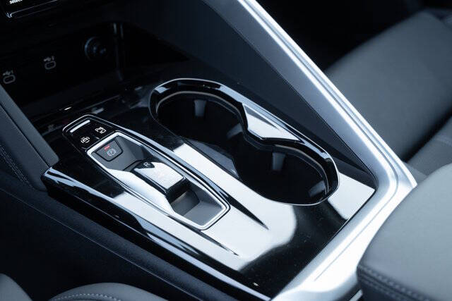 2025 Audi Q5 quattro Premium Plus TFSI