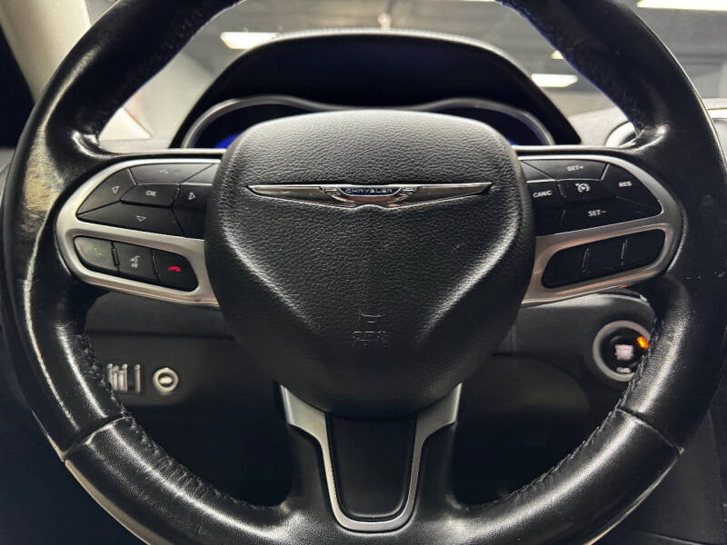 2020 Chrysler 300 Touring