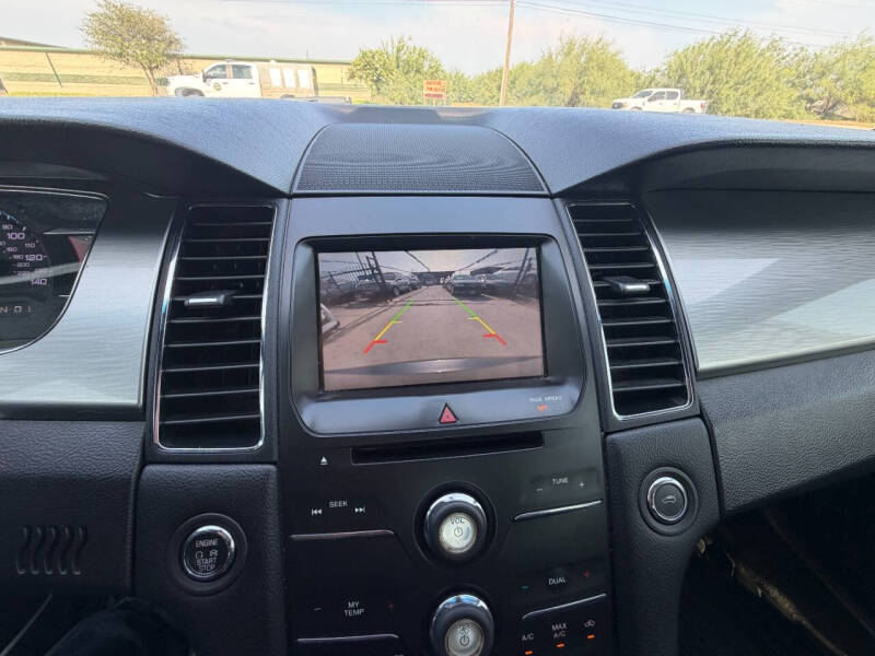 2018 Ford Taurus SEL