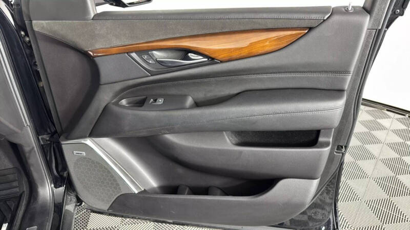 2019 Cadillac Escalade ESV Premium Luxury