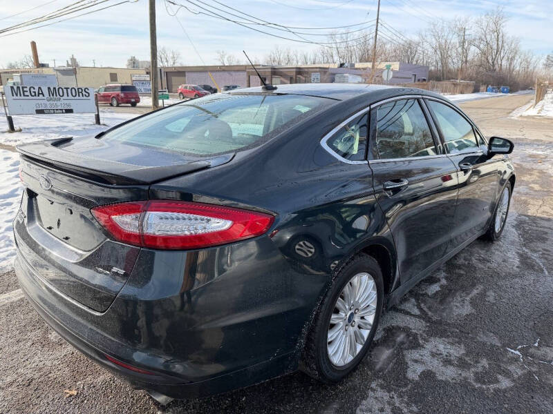 2014 Ford Fusion Energi SE