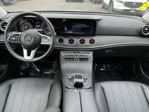 2019 Mercedes-Benz E-Class E 300