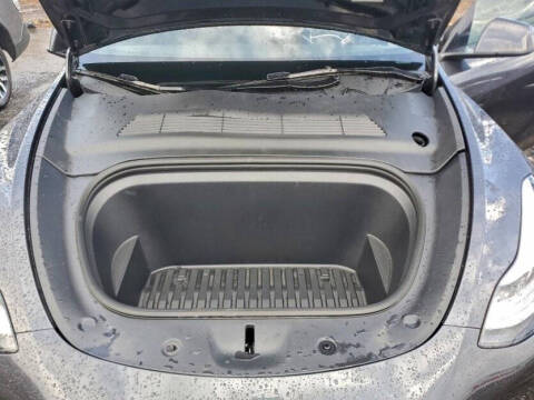 2025 Tesla Model Y Long Range