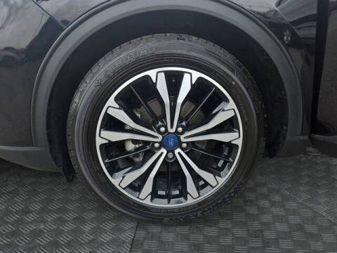 2021 Ford Escape Hybrid SE