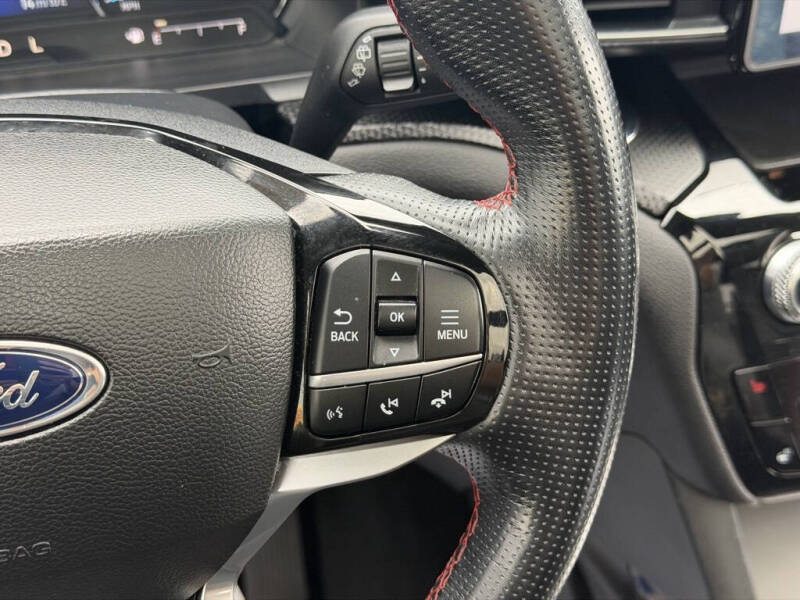 2022 Ford Explorer ST-Line