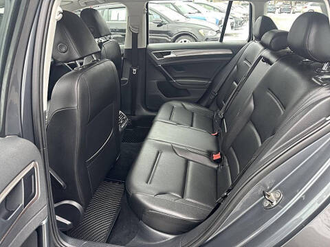 2017 Volkswagen Golf Alltrack