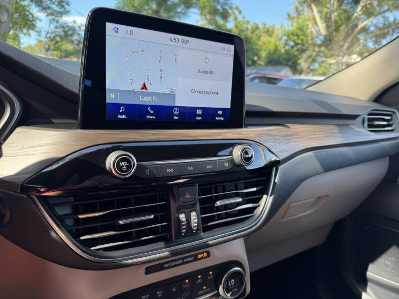 2020 Ford Escape Titanium