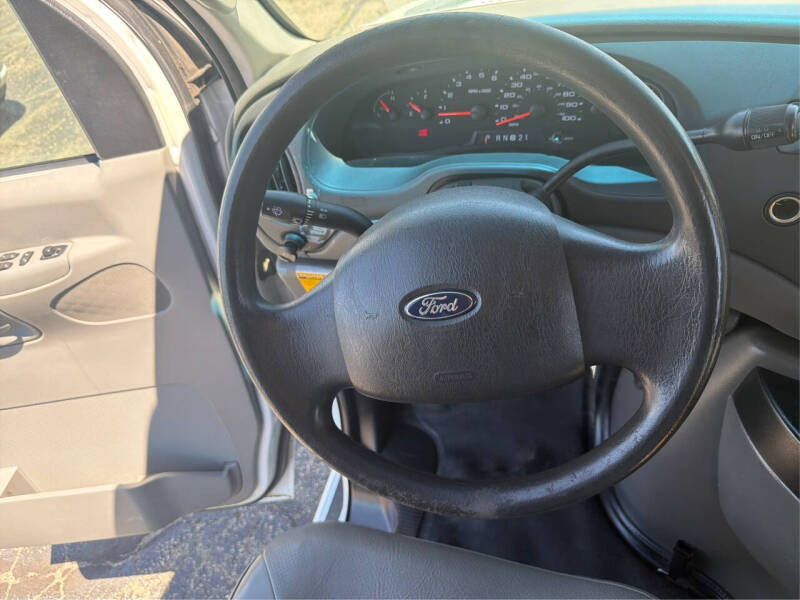 2008 Ford E-Series E-250