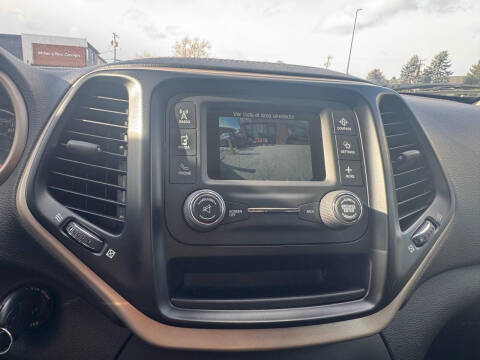 2015 Jeep Cherokee Sport