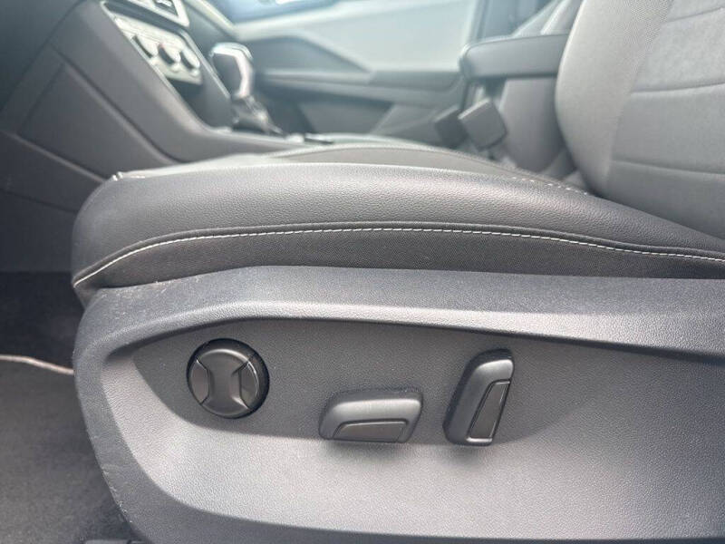 2022 Volkswagen Taos SE 4Motion