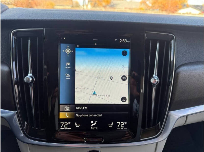 2020 Volvo V90 Cross Country T6