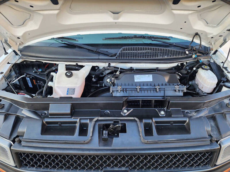 2022 Chevrolet Express 2500