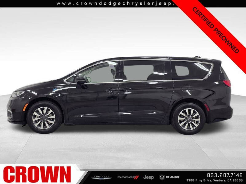 2024 Chrysler Pacifica Plug-In Hybrid Select