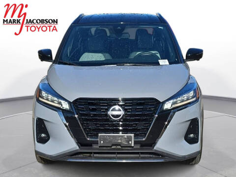2023 Nissan Kicks SR