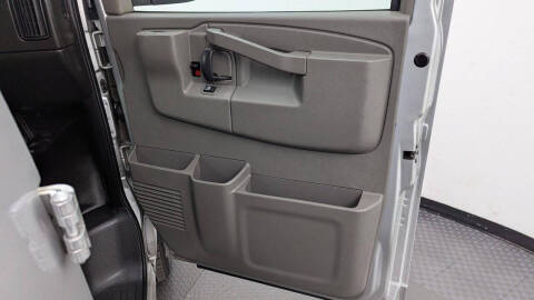 2024 Chevrolet Express 2500
