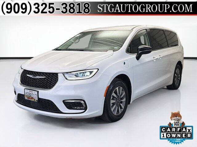 2024 Chrysler Pacifica Plug-In Hybrid Select