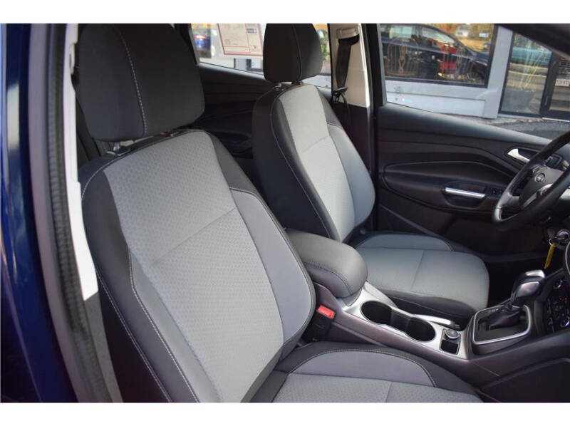 2017 Ford C-MAX Hybrid SE