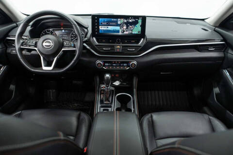 2023 Nissan Altima 2.0 SR