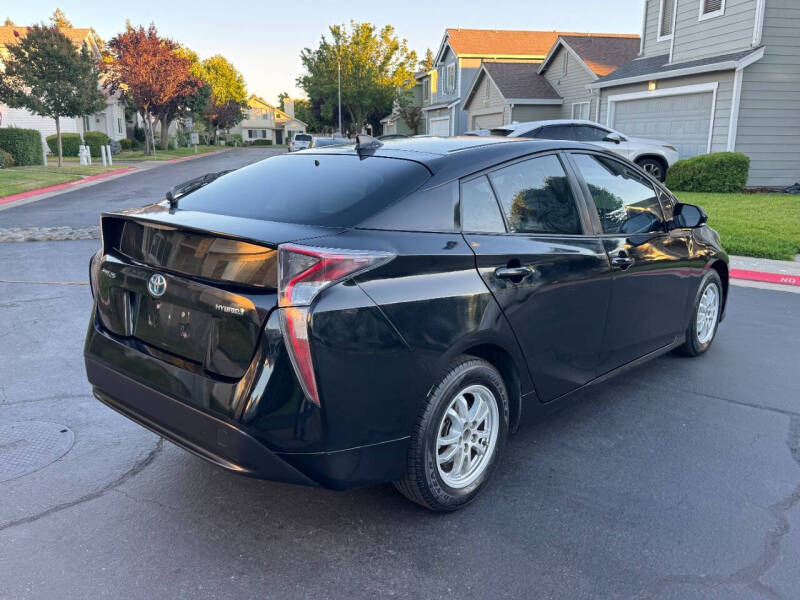 2016 Toyota Prius Four