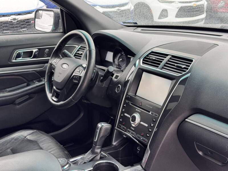 2016 Ford Explorer Sport