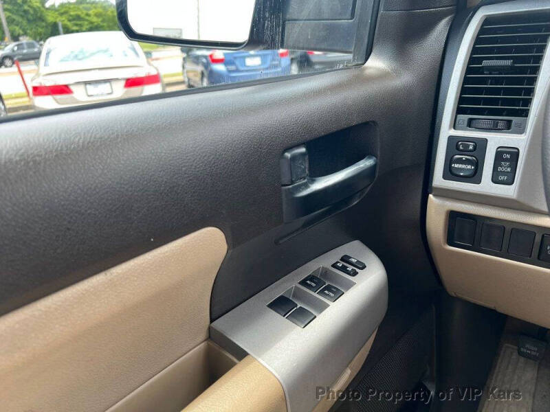 2008 Toyota Sequoia SR5