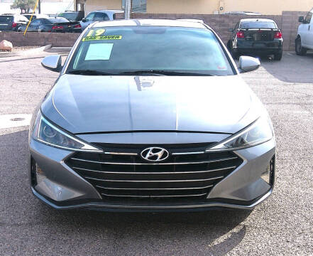2019 Hyundai Elantra SE