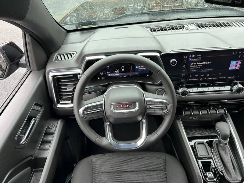 2025 GMC Canyon Elevation