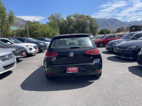 2016 Volkswagen Golf TSI S