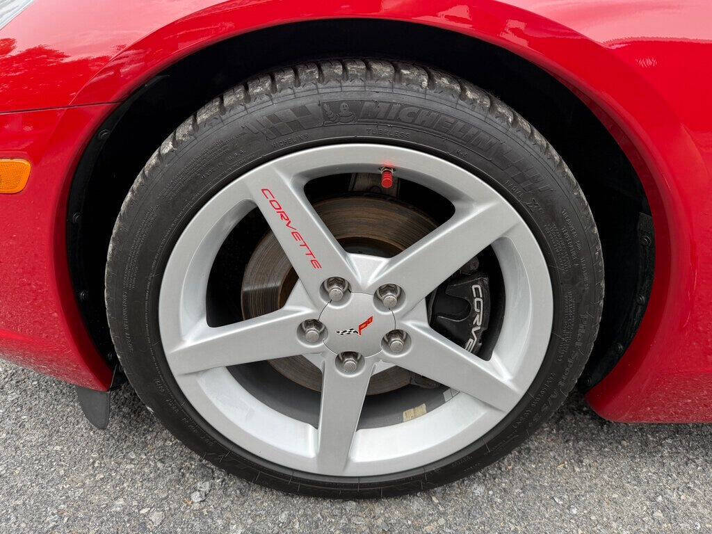 2005 Chevrolet Corvette 14