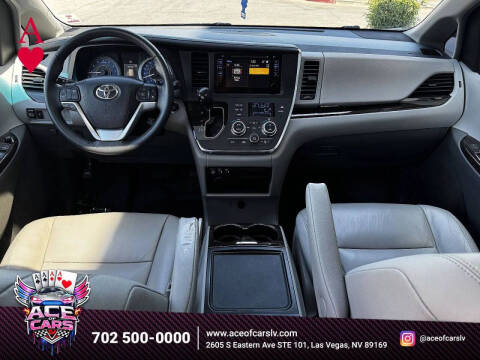 2017 Toyota Sienna
