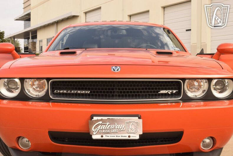 2008 Dodge Challenger SRT8