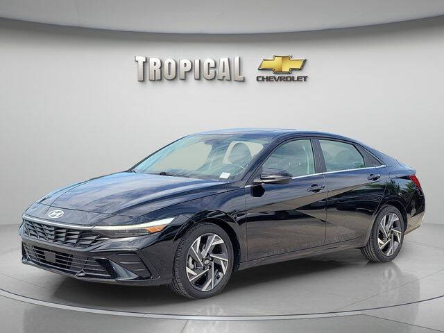 2025 Hyundai Elantra Limited