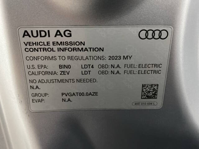 2023 Audi e-tron quattro Premium Plus
