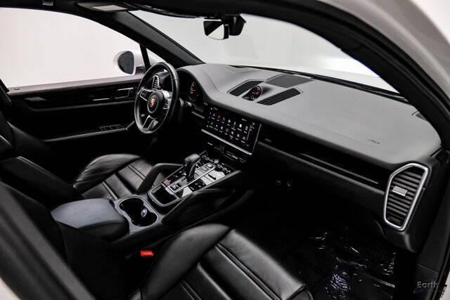 2023 Porsche Cayenne