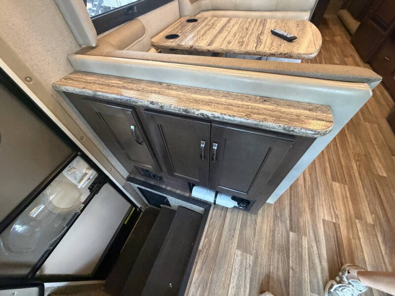 2018 Thor Motor Coach Ace 29.3