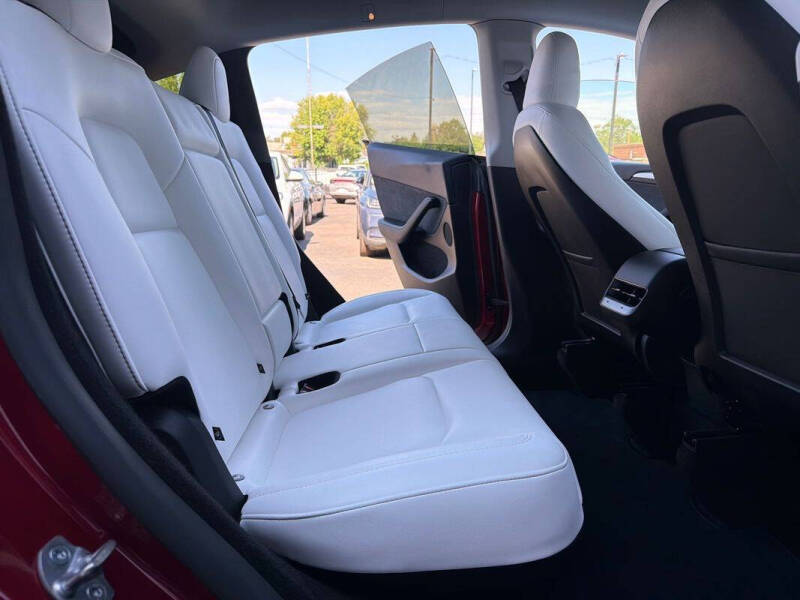 2025 Tesla Model Y Long Range