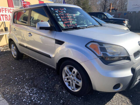 2011 Kia Soul +