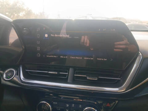 2025 Chevrolet Trax RS