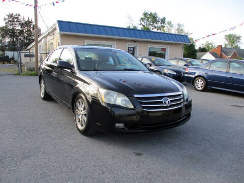 2005 Toyota Avalon for sale at Supermax Autos in Strasburg VA