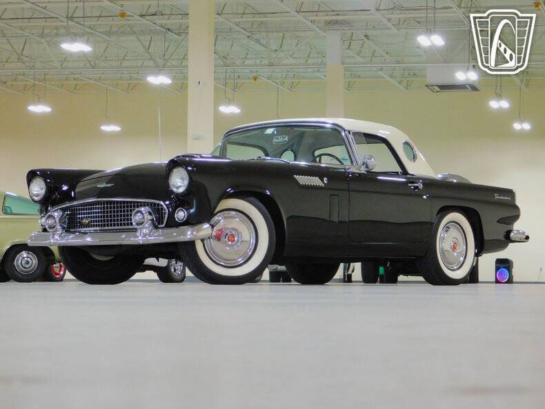 1956 Ford Thunderbird