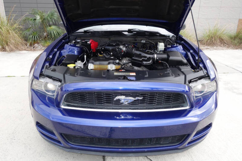2014 Ford Mustang V6