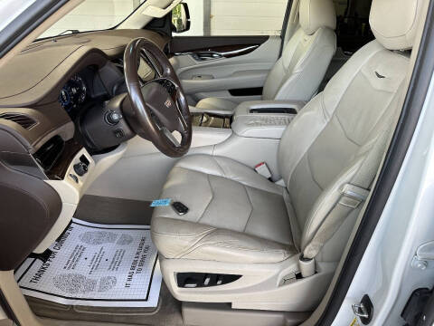 2017 Cadillac Escalade Standard