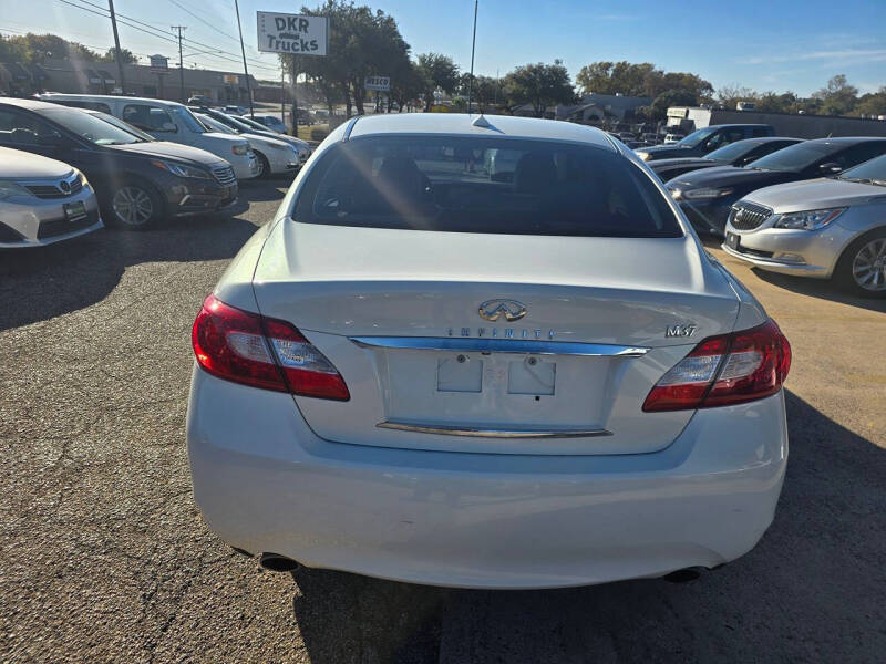 2011 Infiniti M37