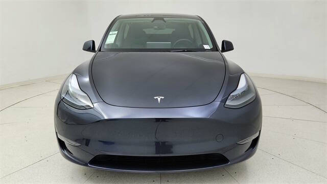 2025 Tesla Model Y Long Range