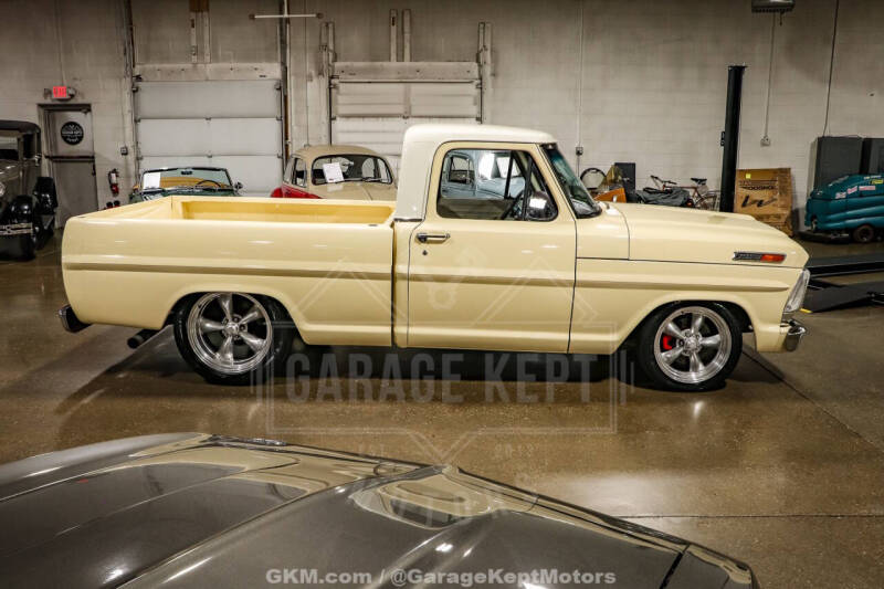 1967 Ford F-100