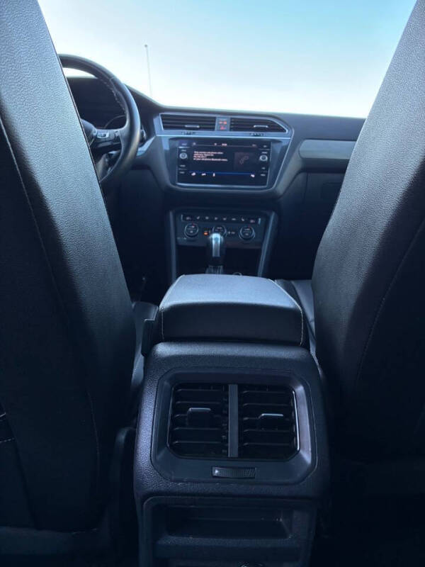 2021 Volkswagen Tiguan SE R-Line Black