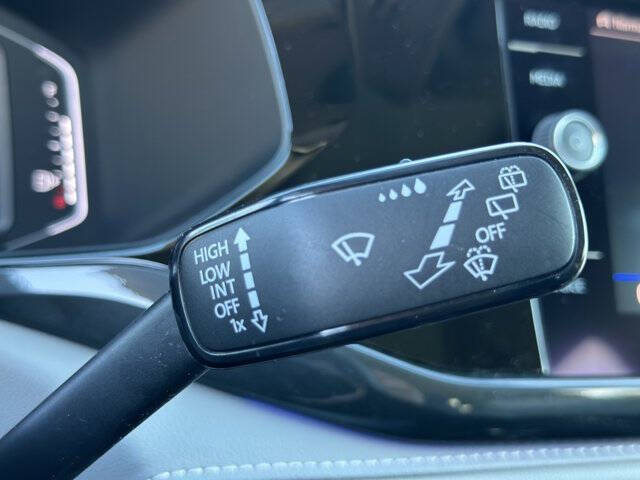 2022 Volkswagen Taos SEL 4Motion